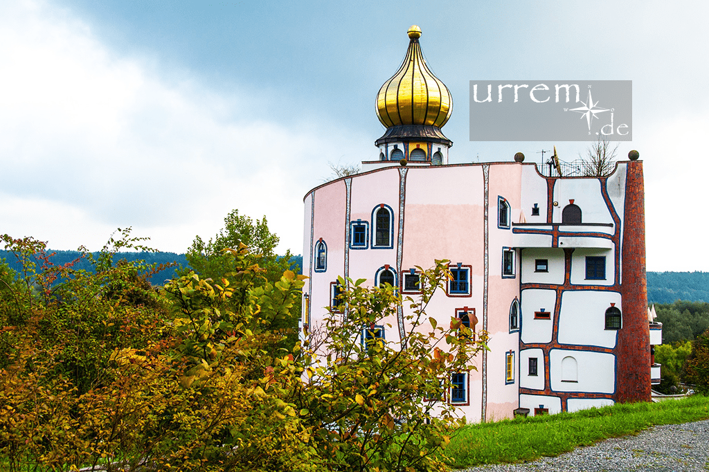 Die Wellness Therme Bad Blumau wurde im Design Hundertwasser angefertigt