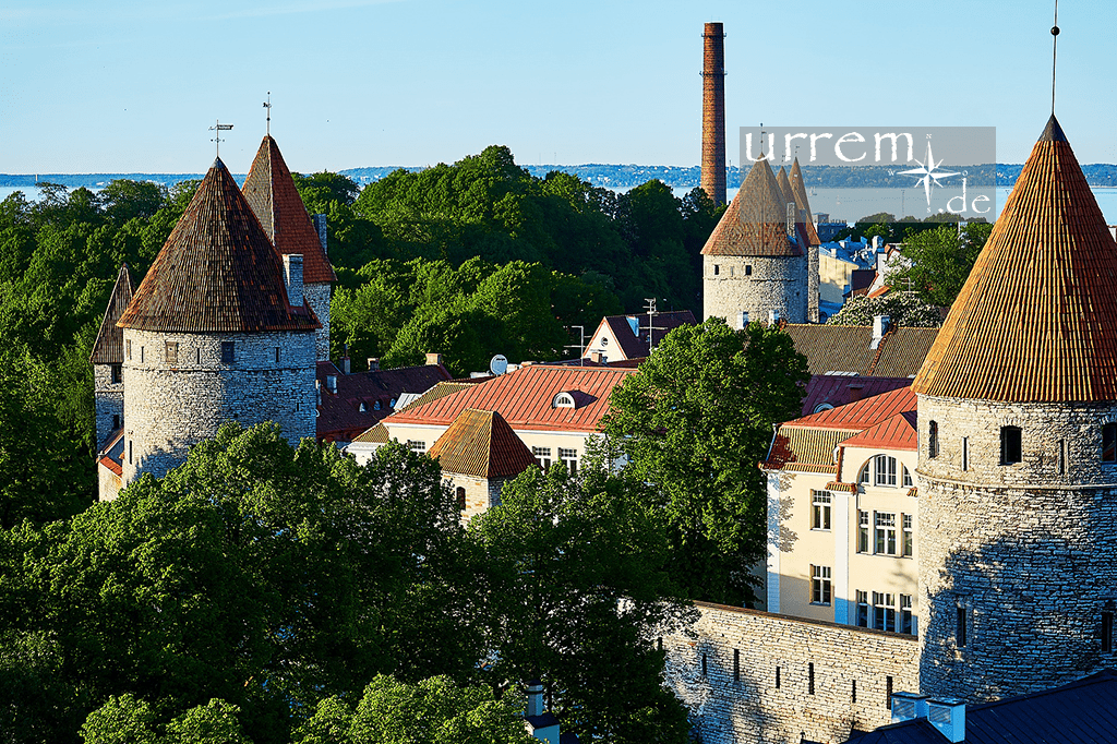 Die Hauptstadt von Estland Tallin, liegt direkt an der Ostsee Küste