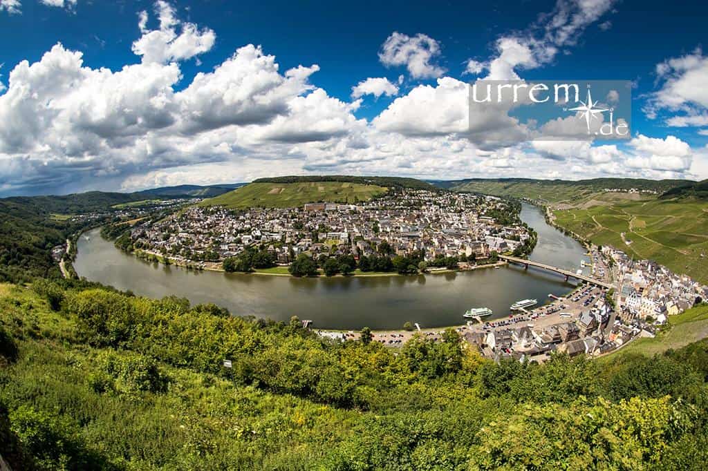 (Wunder-) Sch&ouml;ne Orte an der Mosel: Hierzu geh&ouml;rt auch Bernkastel-Kues an Deutschlands Fluss