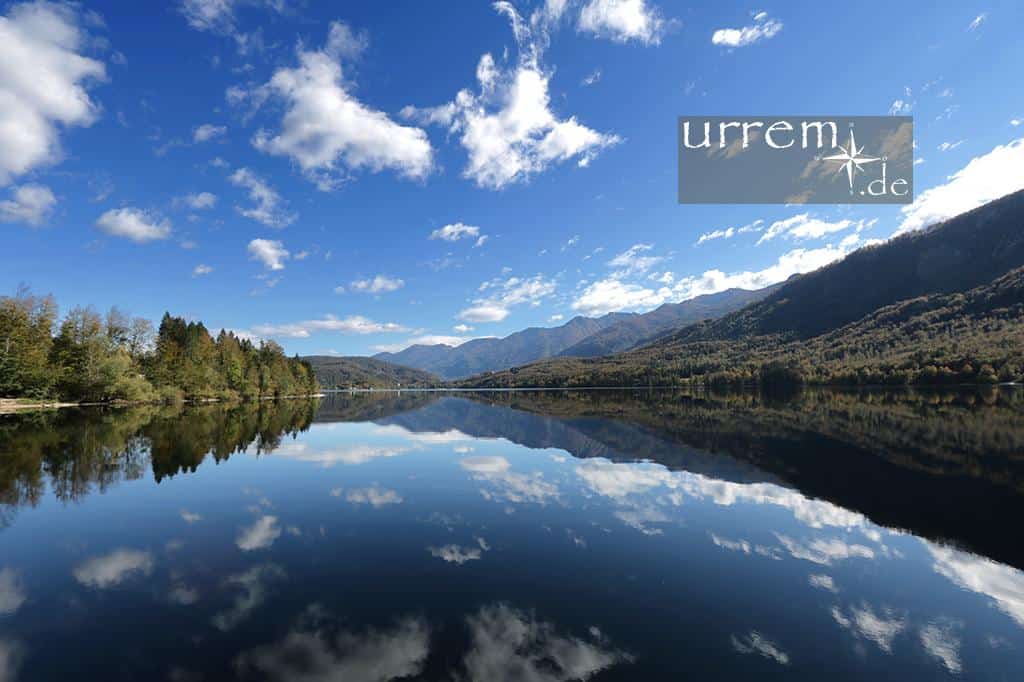 Schöne Reiseziele Europa: Für uns gehört der Bohinj See, bzw. richtig Bohinjsko jezero, in Slowenien zu 100% zu den schönsten Urlaubszielen unbedingt dazu. Schöne Reiseziele Europa: Für uns gehört der Bohinj See, bzw. richtig Bohinjsko jezero, in Slowenien zu 100% zu den schönsten Urlaubszielen unbedingt dazu.