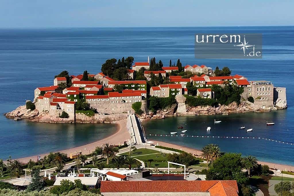 Die schönsten Strände in Montenegro sind absolut einzigartig, meist eine Mischung aus Sandstrand und Kieselstrand nebst netten Altstädten!