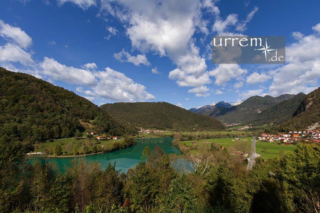 Tolmin, und hier auf dem Foto Most na Soci ,liegen im Socatal (Slowenien).