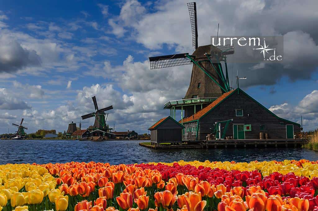 Ein Holland Urlaub ist ein Erlebnis. Niederlande Sehenswürdigkeiten wie bspw. die Landschaften, Gewässer, Inseln, historische Städte, Kultur und die Tulpenfelder sind hier ein überall zu finden.
