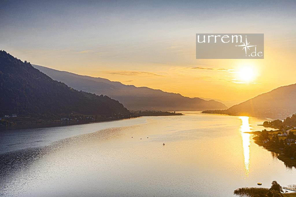 In Kärnten liegt der Ossiacher See, einer der schönsten Österreichs In Kärnten liegt der Ossiacher See, einer der schönsten Österreichs