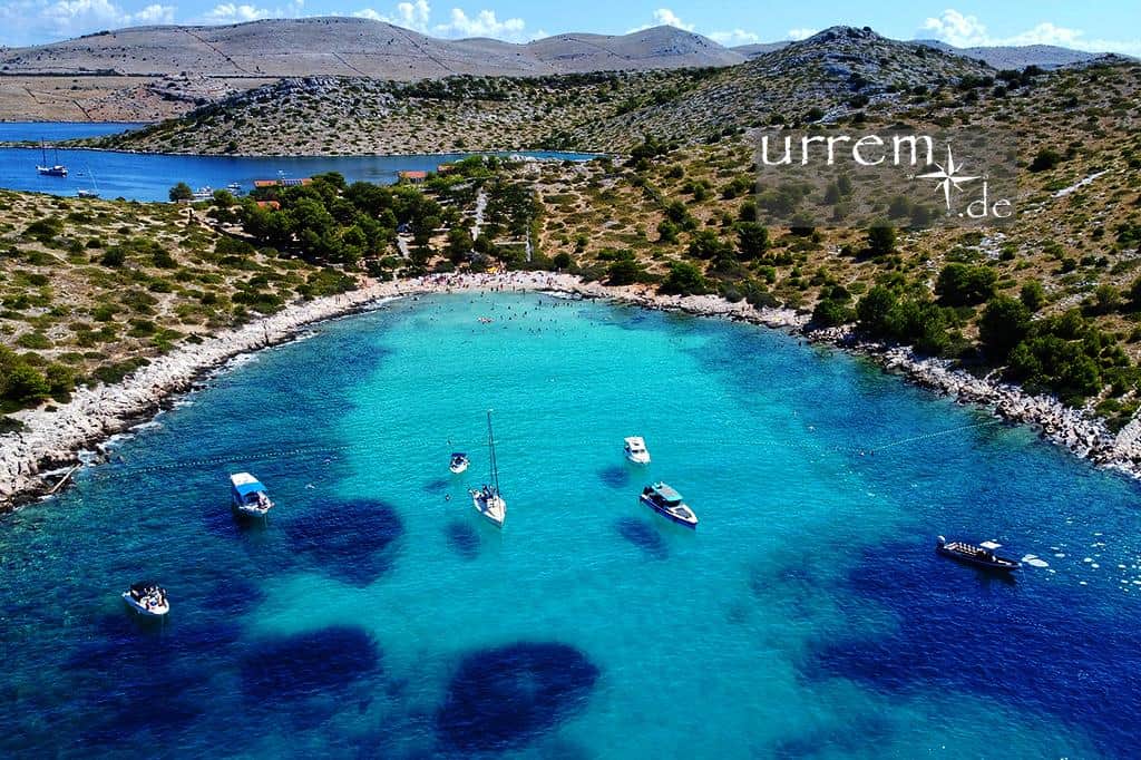Das Kroatische Land ist in Europa bekannt für seine atemberaubende Küste entlang der Adria. Es bietet die schönsten Strände in Kroatien an.