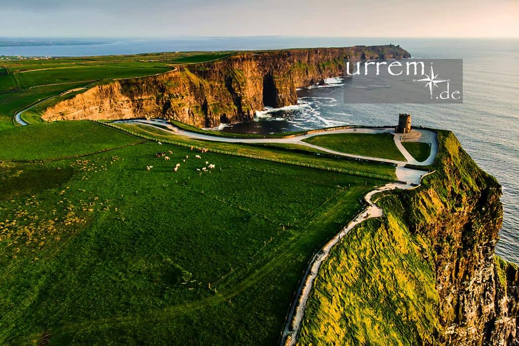 Der Wild Atlantic Way ist das schöne u. unberührte Irland. Die Route an der Westküste Irlands ist die längste ausgeschilderte Küstenstraße Europas!
